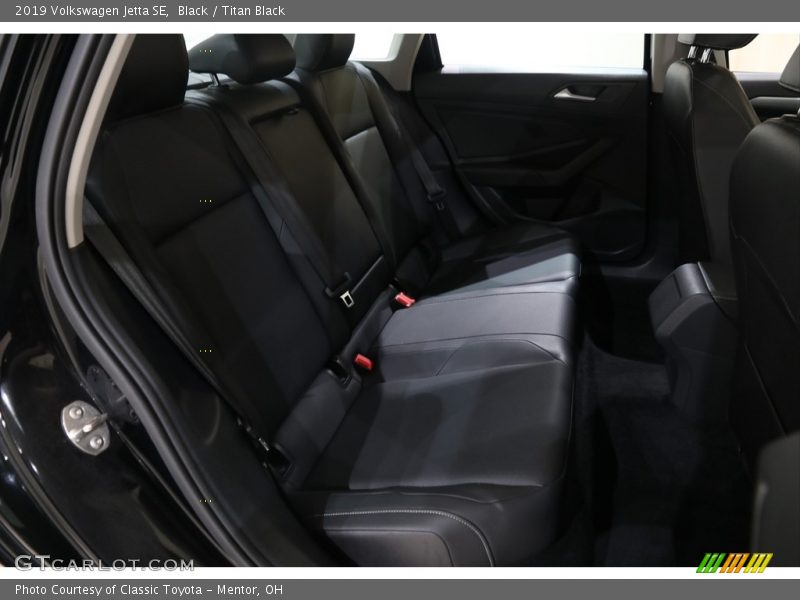 Black / Titan Black 2019 Volkswagen Jetta SE