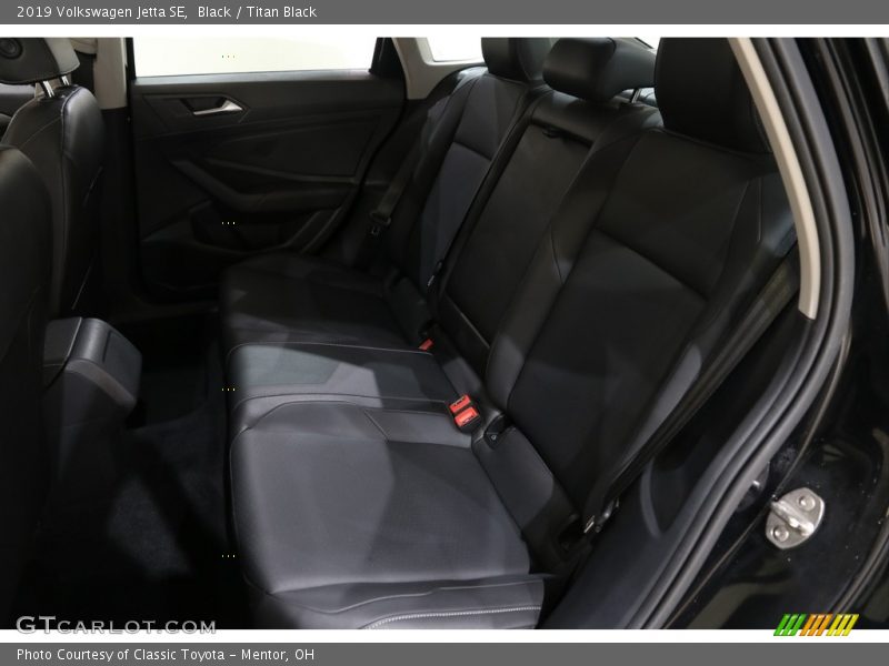 Black / Titan Black 2019 Volkswagen Jetta SE