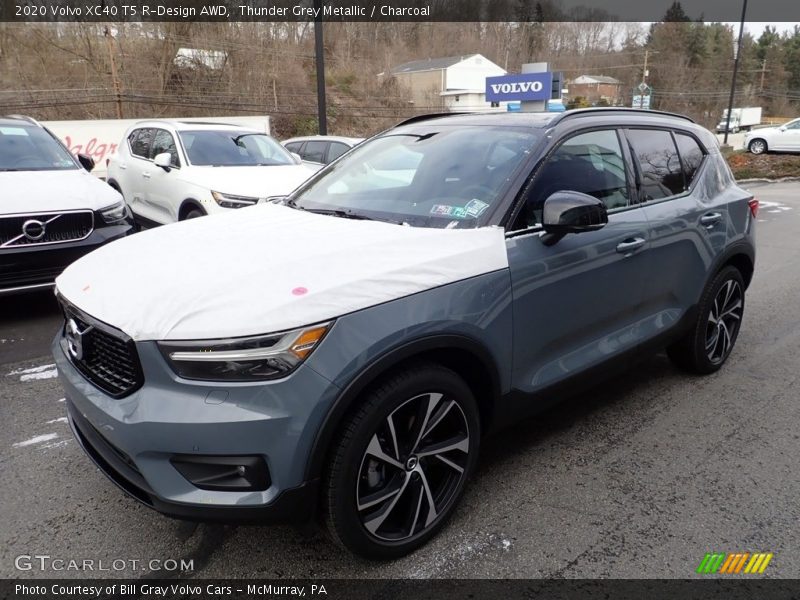 Thunder Grey Metallic / Charcoal 2020 Volvo XC40 T5 R-Design AWD