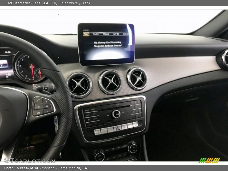 Polar White / Black 2020 Mercedes-Benz GLA 250
