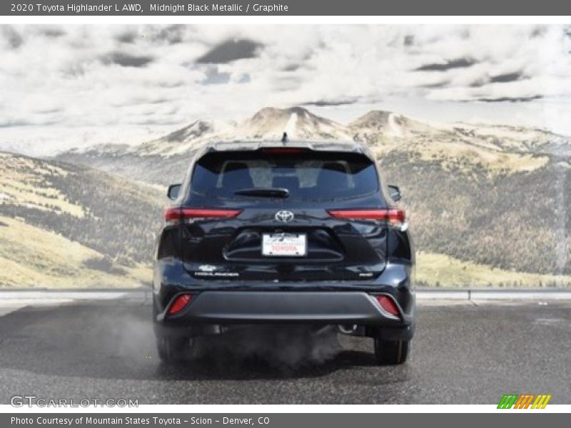 Midnight Black Metallic / Graphite 2020 Toyota Highlander L AWD