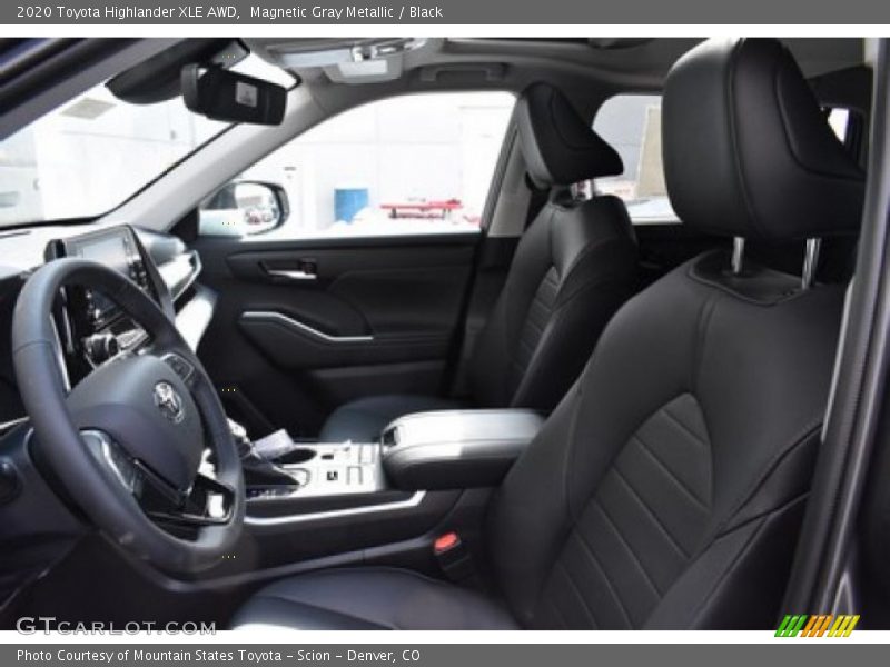 Magnetic Gray Metallic / Black 2020 Toyota Highlander XLE AWD
