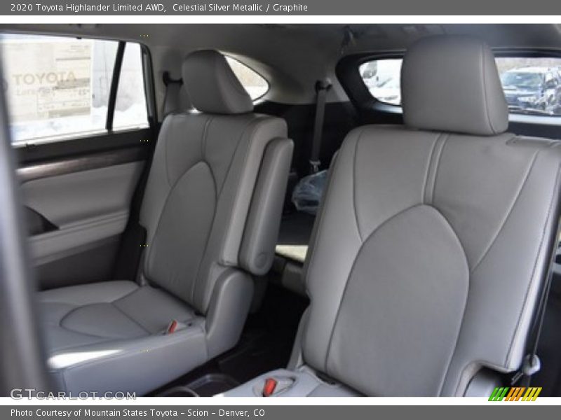 Celestial Silver Metallic / Graphite 2020 Toyota Highlander Limited AWD