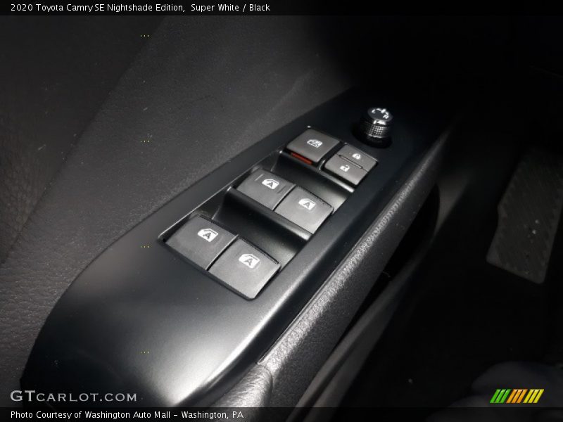 Controls of 2020 Camry SE Nightshade Edition