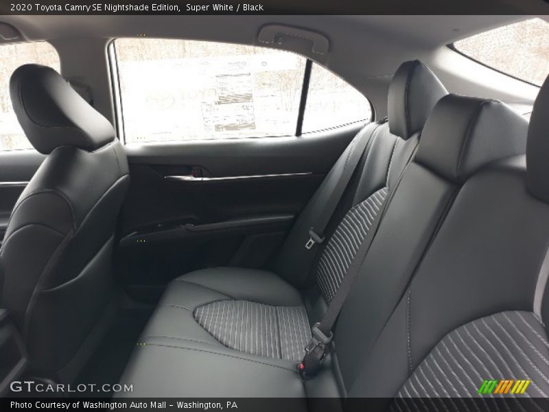 Super White / Black 2020 Toyota Camry SE Nightshade Edition