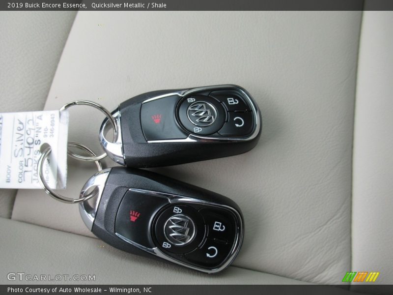 Quicksilver Metallic / Shale 2019 Buick Encore Essence