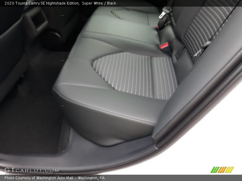 Super White / Black 2020 Toyota Camry SE Nightshade Edition