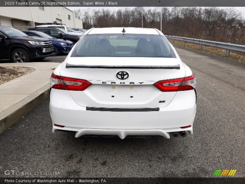 Super White / Black 2020 Toyota Camry SE Nightshade Edition