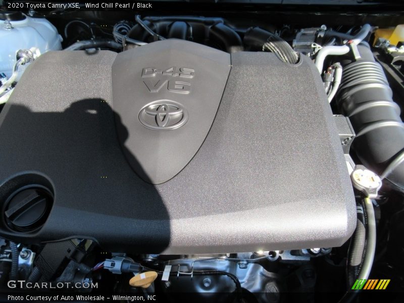 Wind Chill Pearl / Black 2020 Toyota Camry XSE