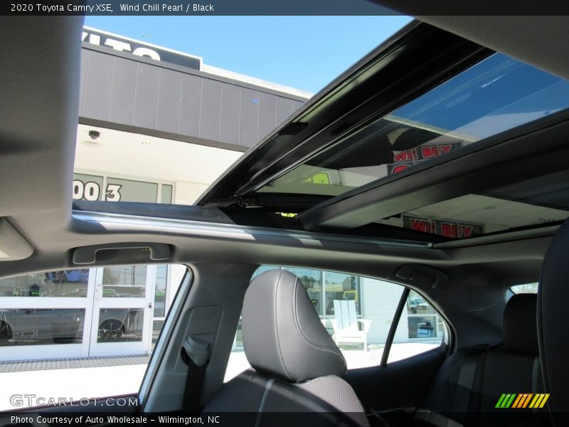 Wind Chill Pearl / Black 2020 Toyota Camry XSE
