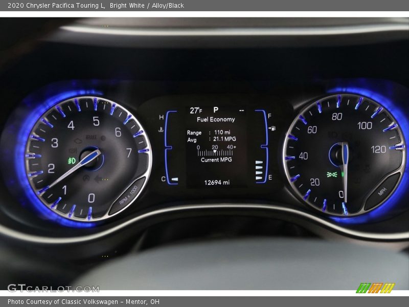 Bright White / Alloy/Black 2020 Chrysler Pacifica Touring L
