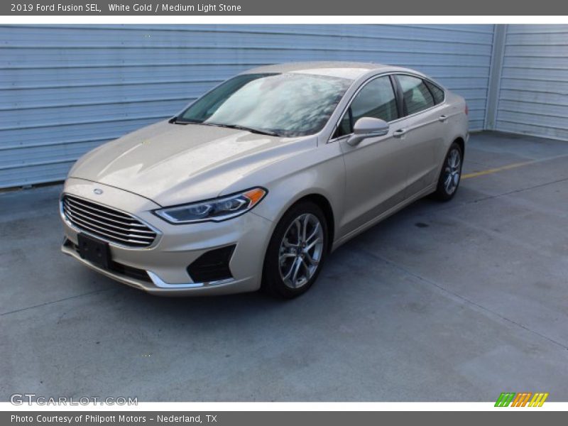 White Gold / Medium Light Stone 2019 Ford Fusion SEL