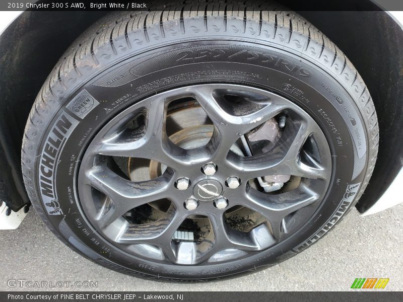 2019 300 S AWD Wheel