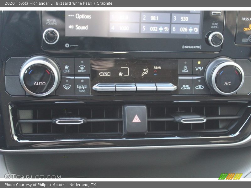 Blizzard White Pearl / Graphite 2020 Toyota Highlander L