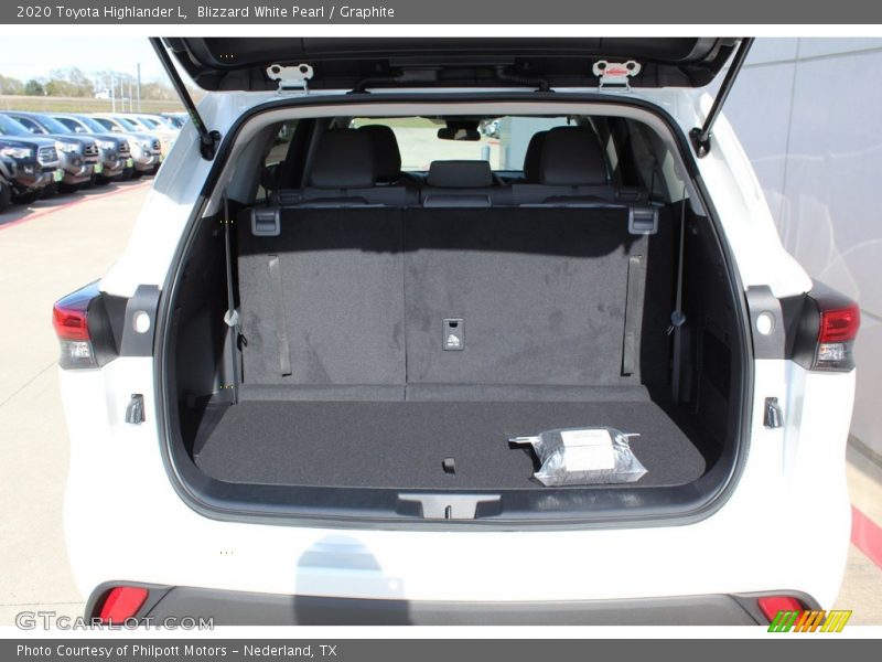 Blizzard White Pearl / Graphite 2020 Toyota Highlander L