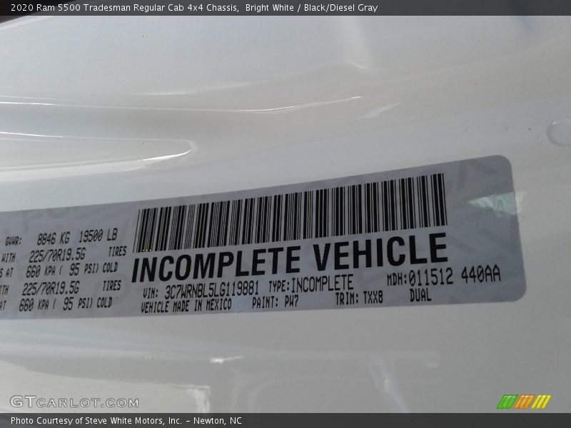 Bright White / Black/Diesel Gray 2020 Ram 5500 Tradesman Regular Cab 4x4 Chassis