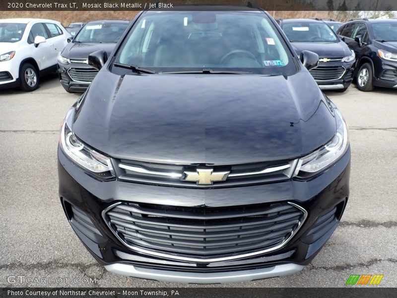 Mosaic Black Metallic / Jet Black 2020 Chevrolet Trax LT