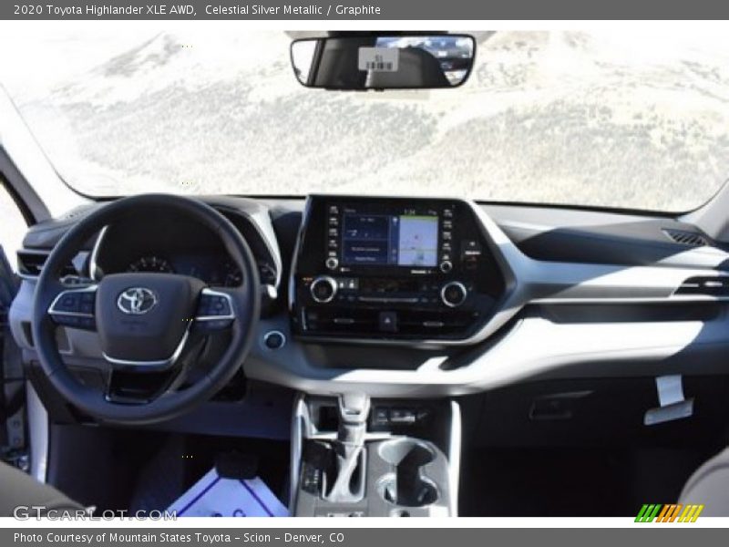 Celestial Silver Metallic / Graphite 2020 Toyota Highlander XLE AWD