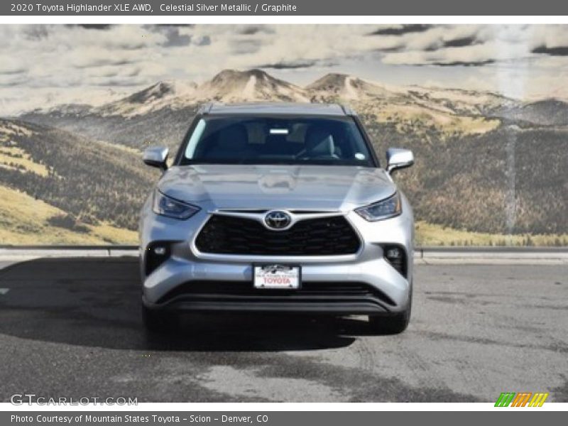 Celestial Silver Metallic / Graphite 2020 Toyota Highlander XLE AWD