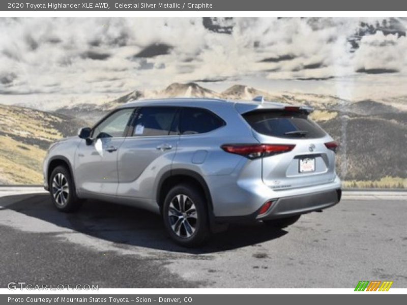 Celestial Silver Metallic / Graphite 2020 Toyota Highlander XLE AWD