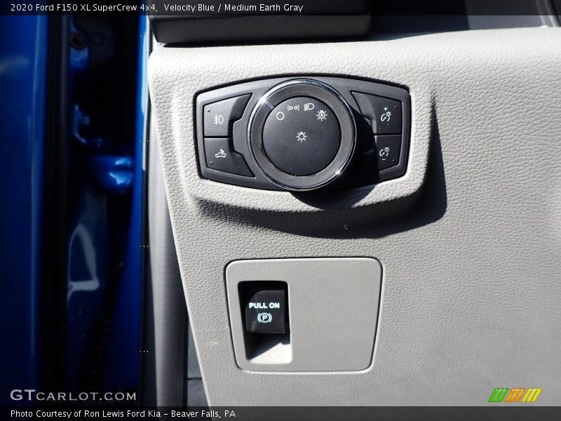 Velocity Blue / Medium Earth Gray 2020 Ford F150 XL SuperCrew 4x4