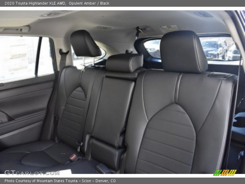Opulent Amber / Black 2020 Toyota Highlander XLE AWD