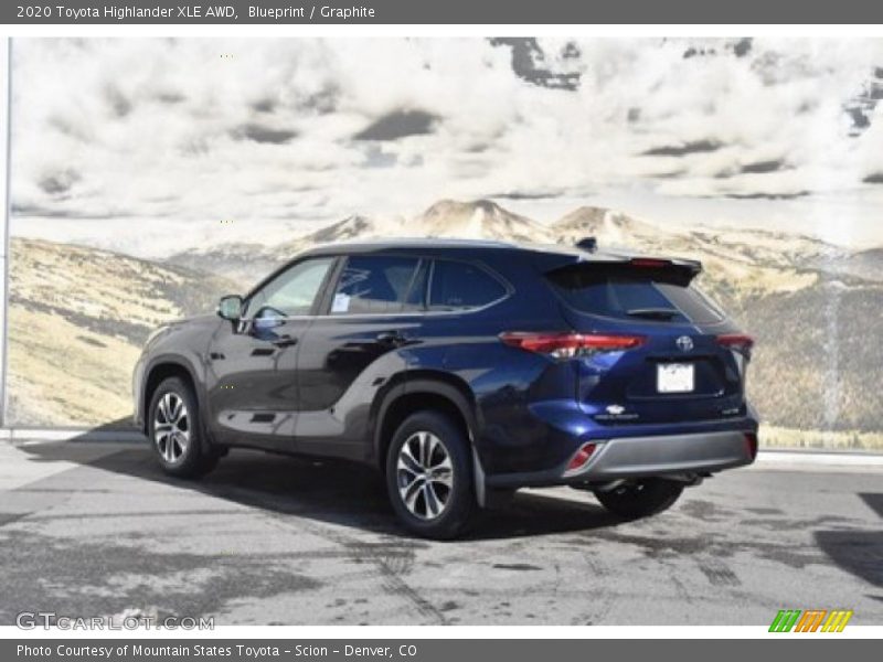 Blueprint / Graphite 2020 Toyota Highlander XLE AWD