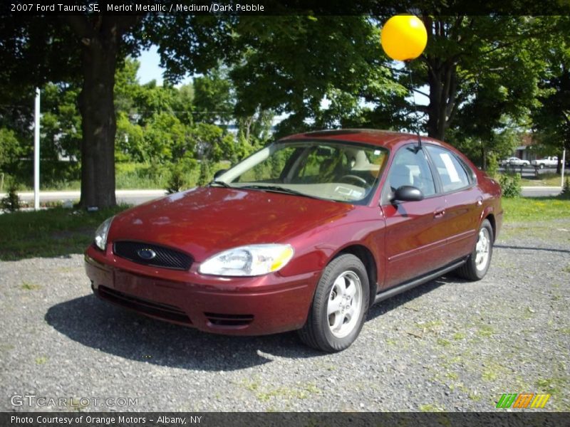Merlot Metallic / Medium/Dark Pebble 2007 Ford Taurus SE