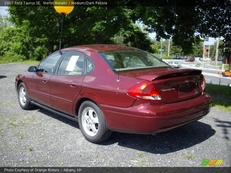 Merlot Metallic / Medium/Dark Pebble 2007 Ford Taurus SE
