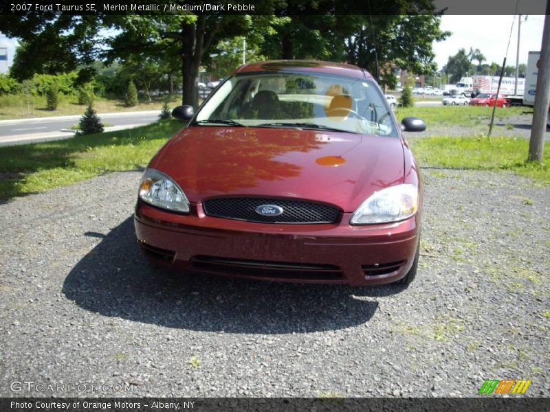 Merlot Metallic / Medium/Dark Pebble 2007 Ford Taurus SE