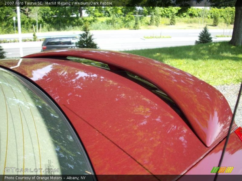 Merlot Metallic / Medium/Dark Pebble 2007 Ford Taurus SE