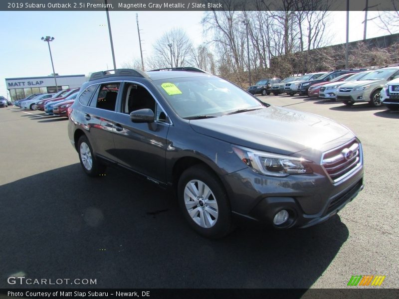 Magnetite Gray Metallic / Slate Black 2019 Subaru Outback 2.5i Premium