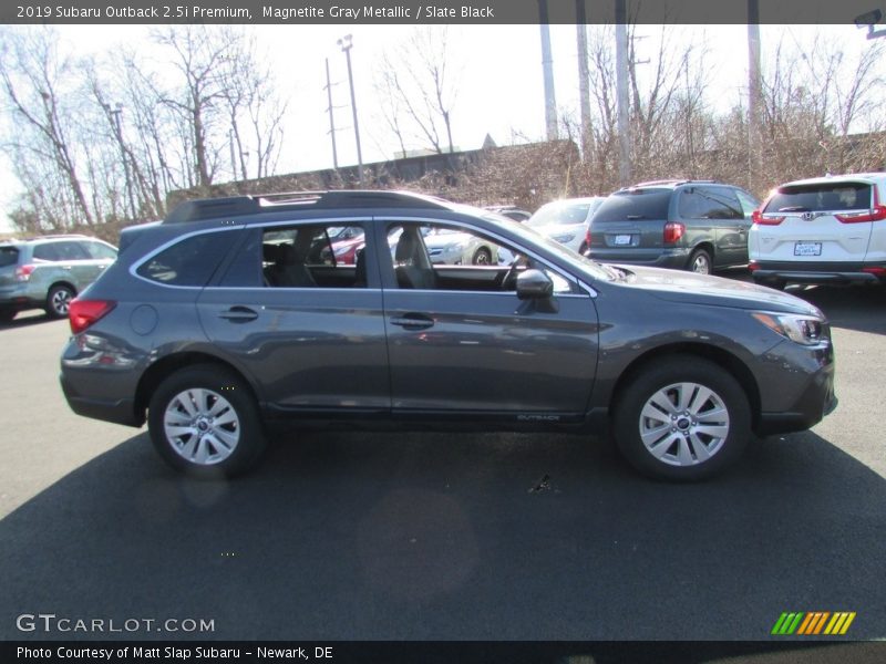 Magnetite Gray Metallic / Slate Black 2019 Subaru Outback 2.5i Premium