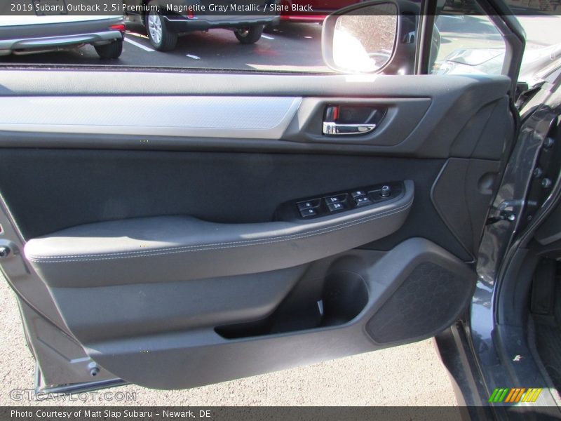 Magnetite Gray Metallic / Slate Black 2019 Subaru Outback 2.5i Premium