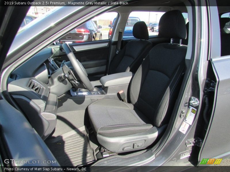 Magnetite Gray Metallic / Slate Black 2019 Subaru Outback 2.5i Premium