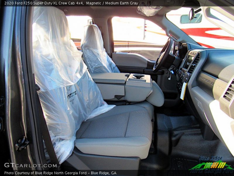 Magnetic / Medium Earth Gray 2020 Ford F250 Super Duty XL Crew Cab 4x4