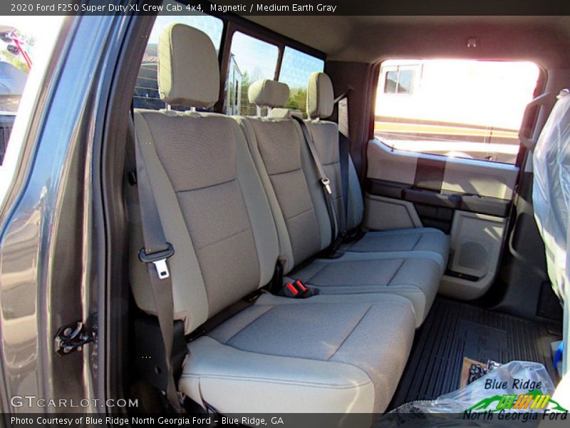 Magnetic / Medium Earth Gray 2020 Ford F250 Super Duty XL Crew Cab 4x4