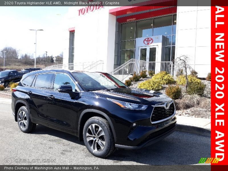 Midnight Black Metallic / Graphite 2020 Toyota Highlander XLE AWD