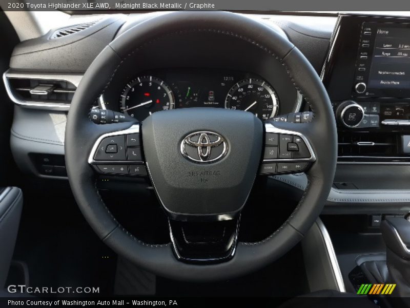 Midnight Black Metallic / Graphite 2020 Toyota Highlander XLE AWD