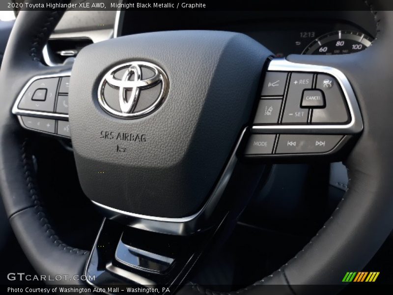 Midnight Black Metallic / Graphite 2020 Toyota Highlander XLE AWD