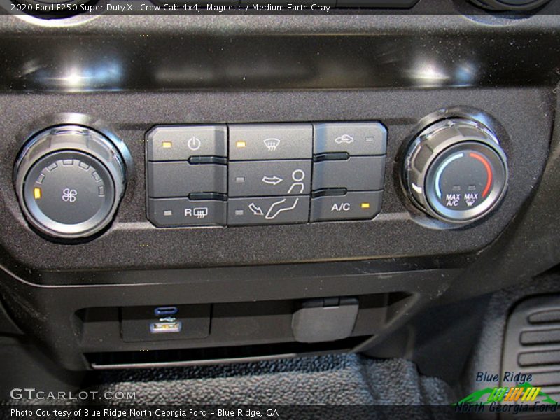 Magnetic / Medium Earth Gray 2020 Ford F250 Super Duty XL Crew Cab 4x4