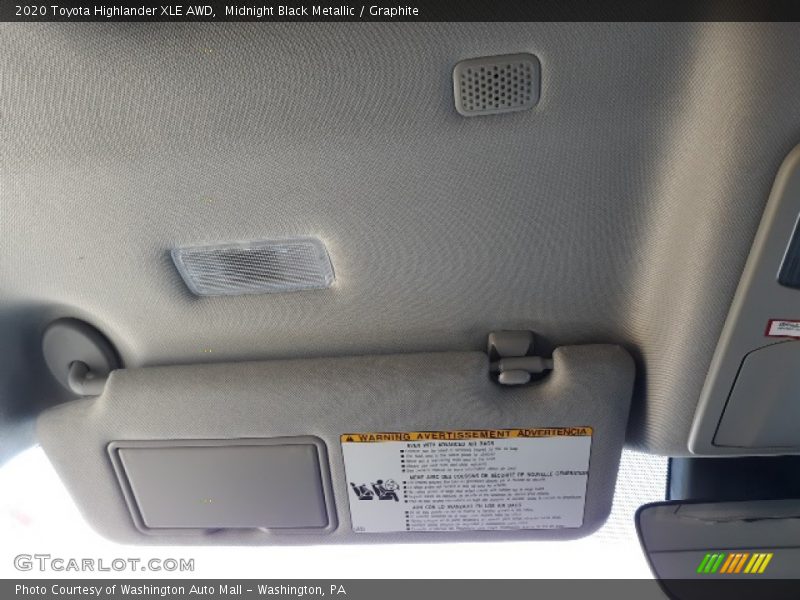 Midnight Black Metallic / Graphite 2020 Toyota Highlander XLE AWD