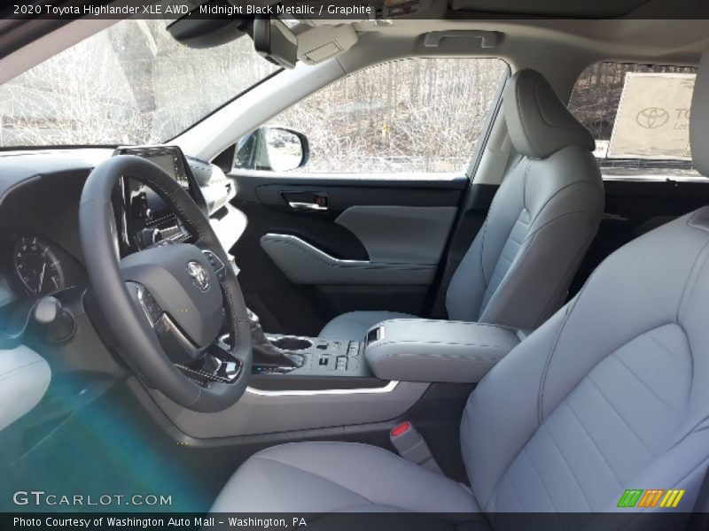Midnight Black Metallic / Graphite 2020 Toyota Highlander XLE AWD