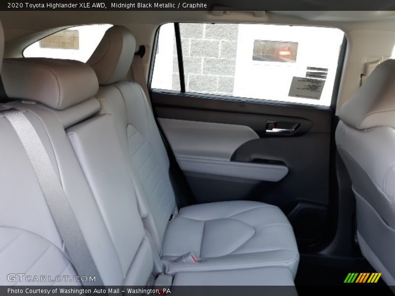 Midnight Black Metallic / Graphite 2020 Toyota Highlander XLE AWD