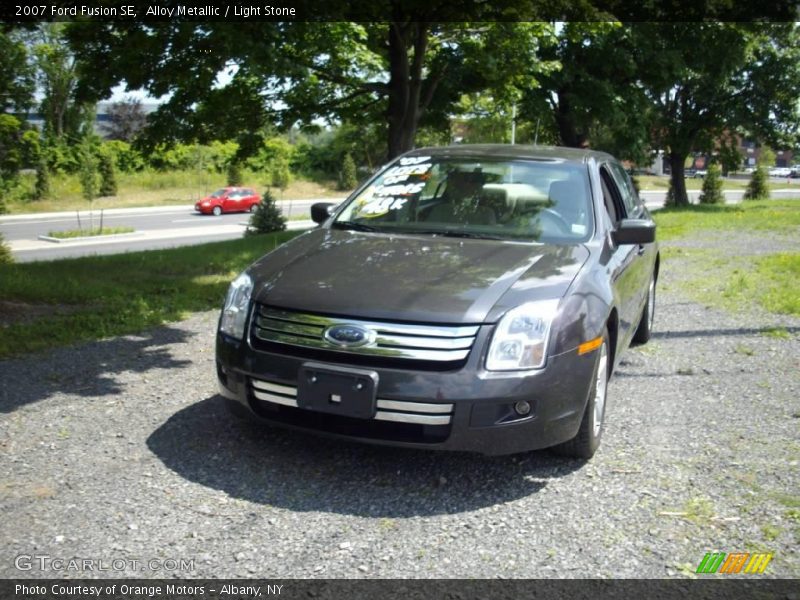 Alloy Metallic / Light Stone 2007 Ford Fusion SE