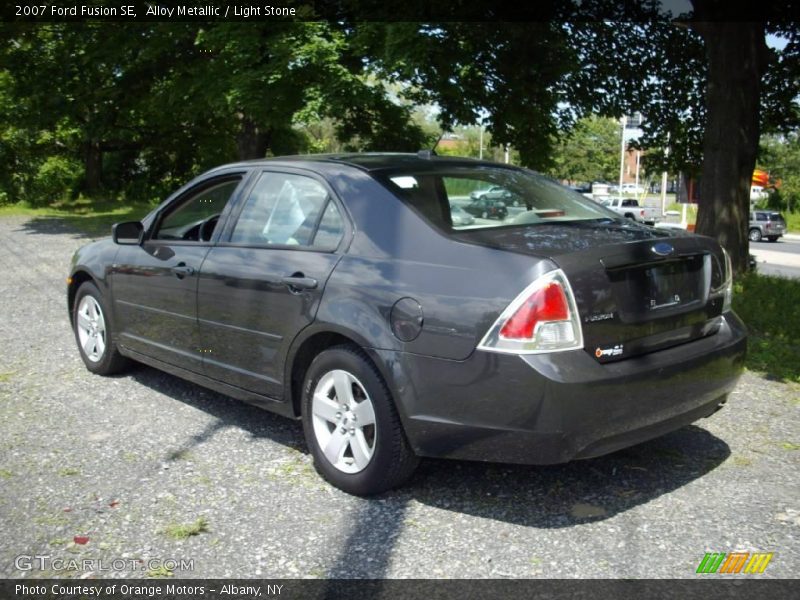 Alloy Metallic / Light Stone 2007 Ford Fusion SE