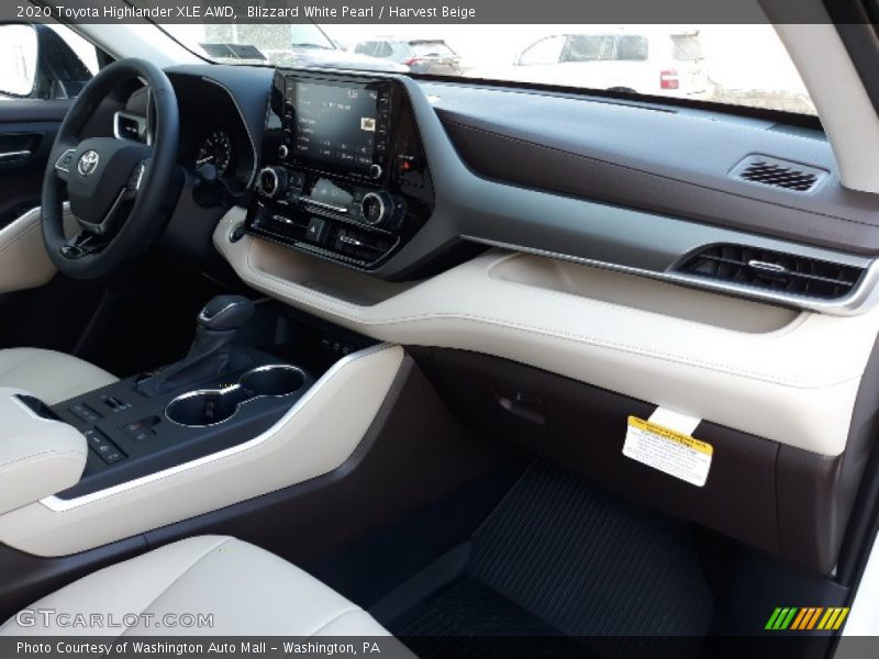 Blizzard White Pearl / Harvest Beige 2020 Toyota Highlander XLE AWD
