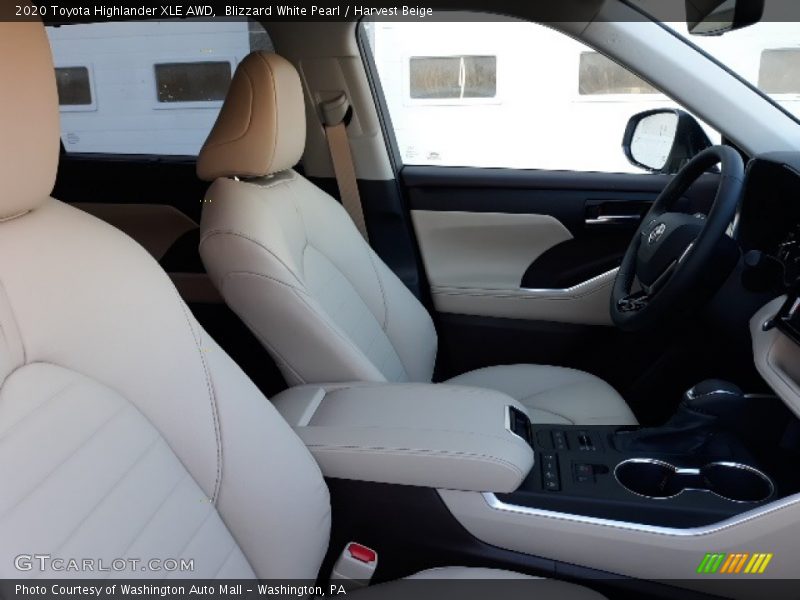Blizzard White Pearl / Harvest Beige 2020 Toyota Highlander XLE AWD