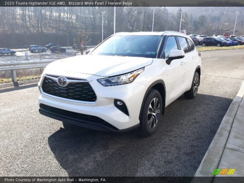 Blizzard White Pearl / Harvest Beige 2020 Toyota Highlander XLE AWD