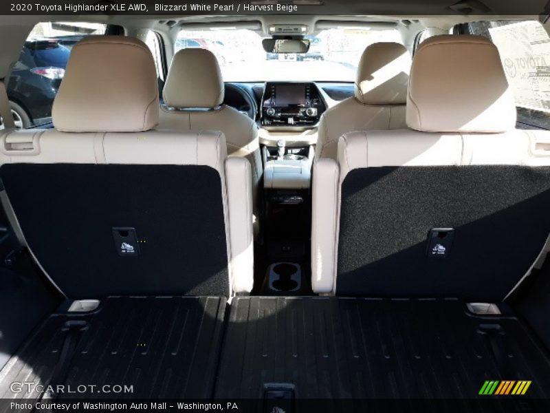 Blizzard White Pearl / Harvest Beige 2020 Toyota Highlander XLE AWD